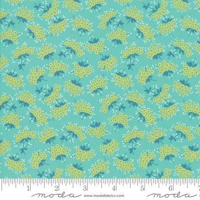1/4 Yard Flour Garden, Beryl Green with Flowers - Moda